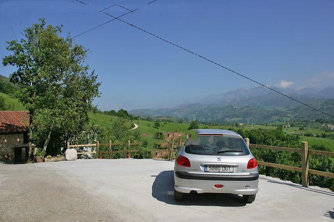 Penzion La Xica Ll Beceña Exteriér fotografie