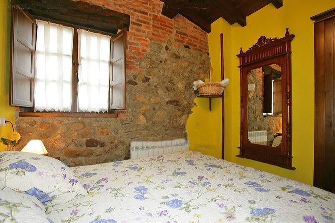 Penzion La Xica Ll Beceña Exteriér fotografie